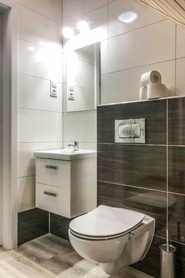 Donata Apartment เรวัล ภายนอก รูปภาพ